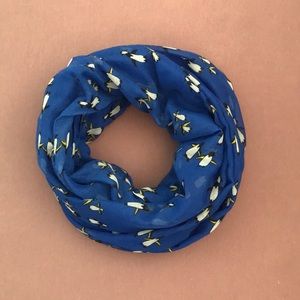 Love Penguins? Infinity Scarf 🌎🥶🥰